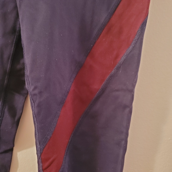 Victoria's Secret VSX Sport | Navy Knockout Leggings - Picture 4 of 6